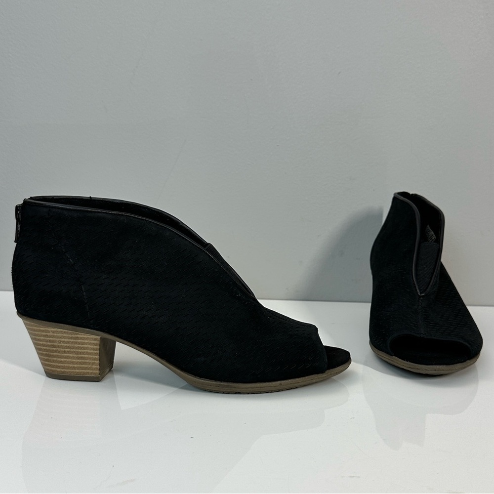 Earth Origins Black‎ Leather Peep Toe Ankle Booties Size 8.5